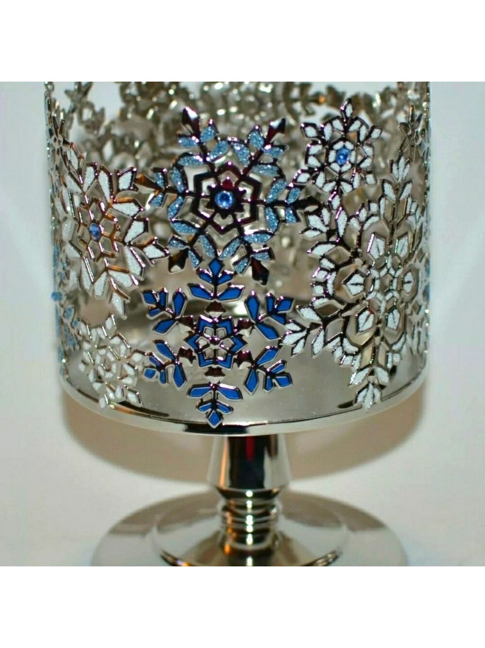 JEWELED SNOWFLAKES PEDESTAL 3-Wick Candle Holder